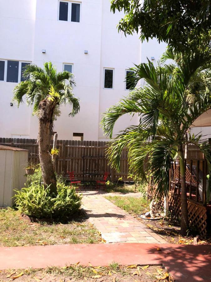 Private Room In The Heart Of Calle Ocho ไมอามี ภายนอก รูปภาพ
