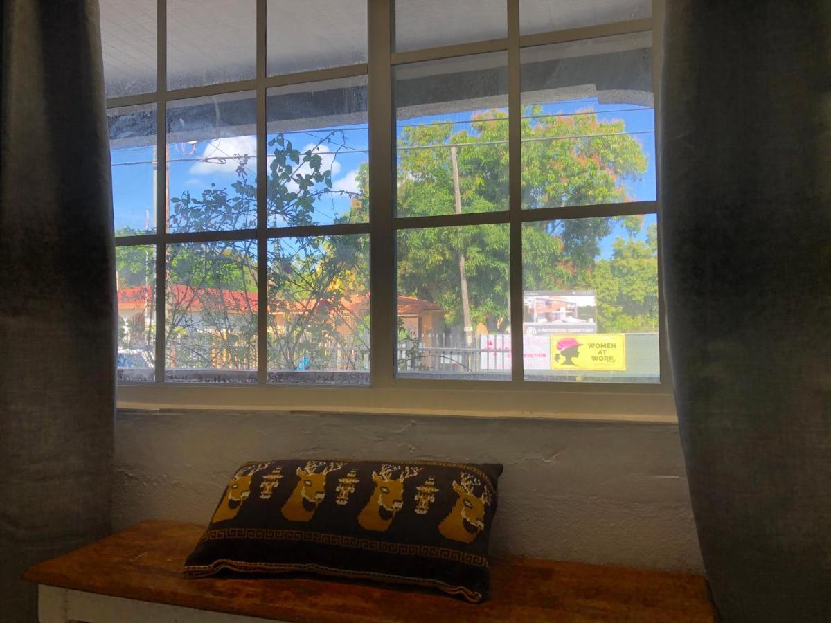Private Room In The Heart Of Calle Ocho ไมอามี ภายนอก รูปภาพ