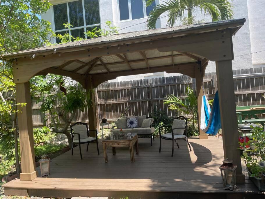 Private Room In The Heart Of Calle Ocho ไมอามี ภายนอก รูปภาพ