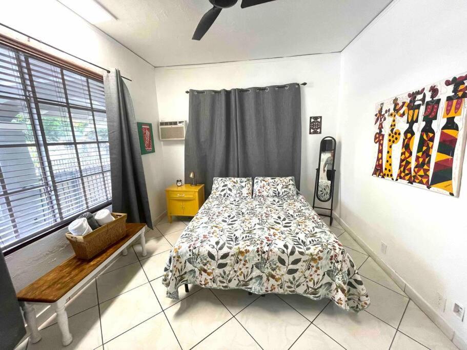 Private Room In The Heart Of Calle Ocho ไมอามี ภายนอก รูปภาพ