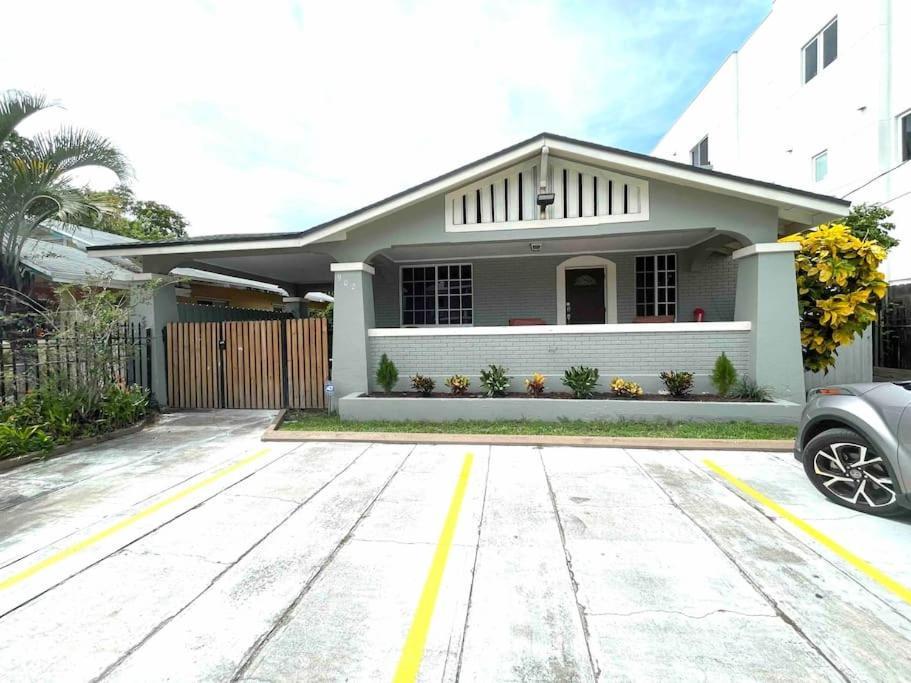 Private Room In The Heart Of Calle Ocho ไมอามี ภายนอก รูปภาพ